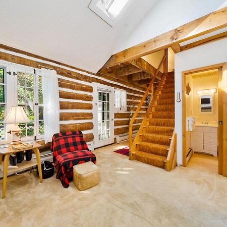 Cozy Condo By Tripp Lake Warrensburg المظهر الخارجي الصورة