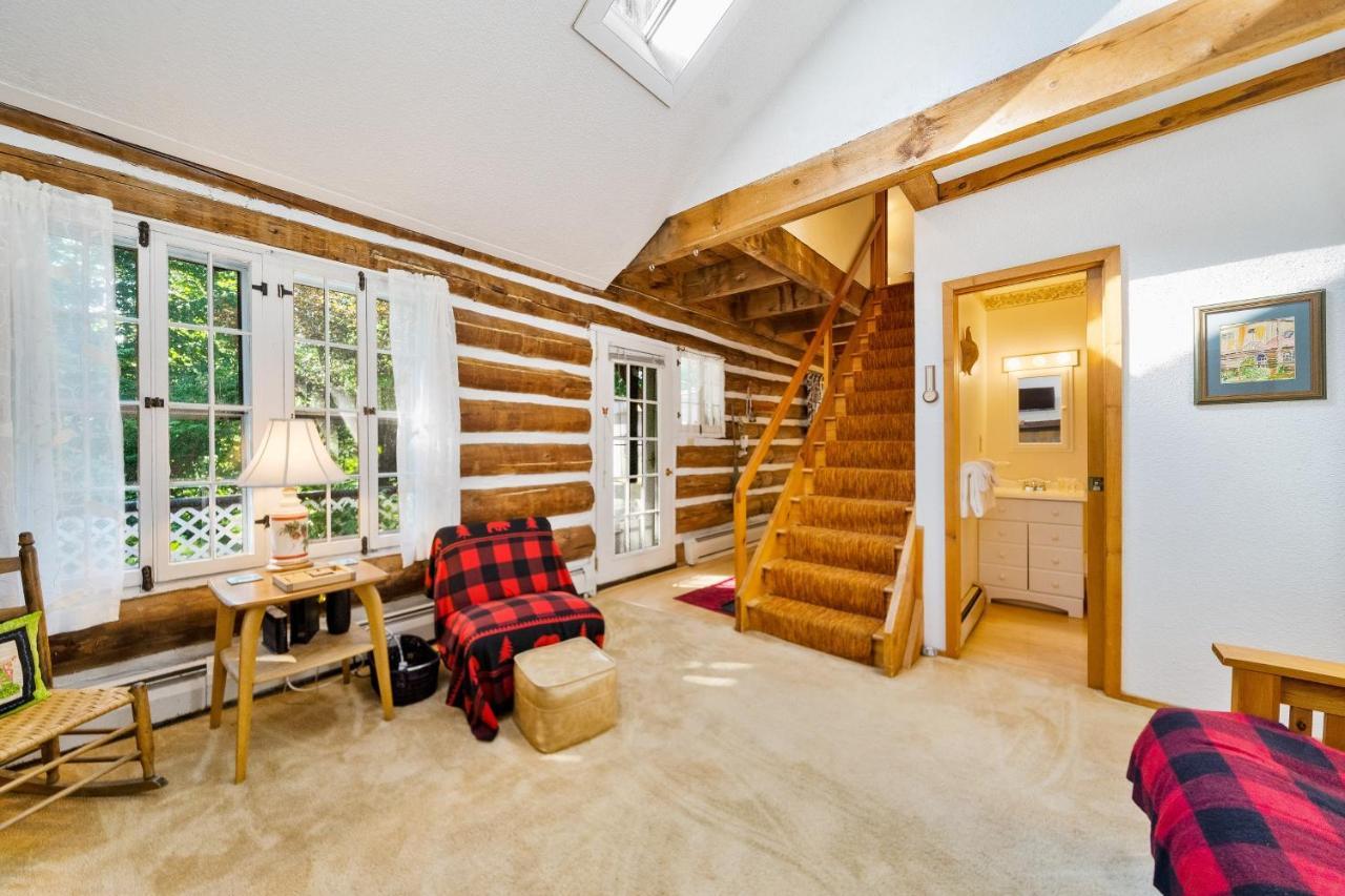 Cozy Condo By Tripp Lake Warrensburg المظهر الخارجي الصورة