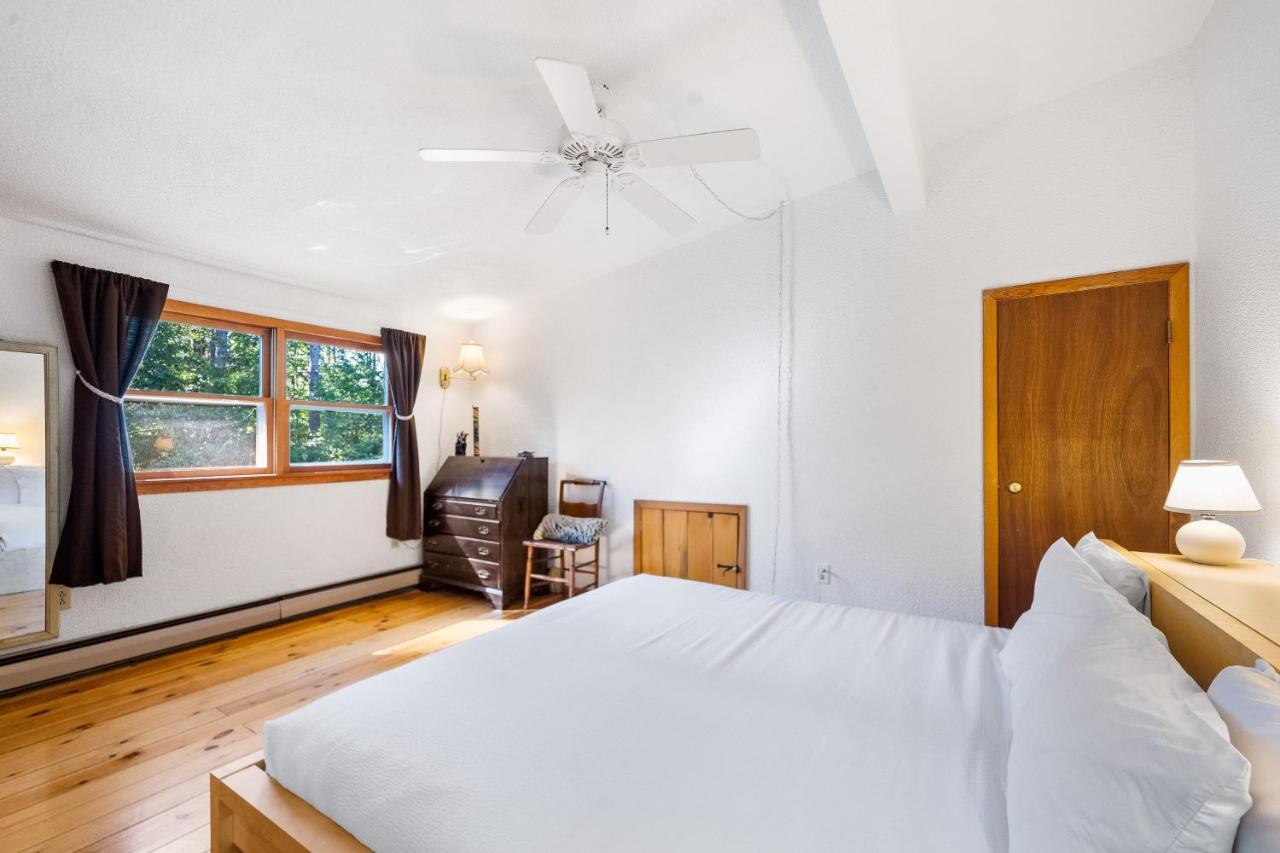 Cozy Condo By Tripp Lake Warrensburg المظهر الخارجي الصورة